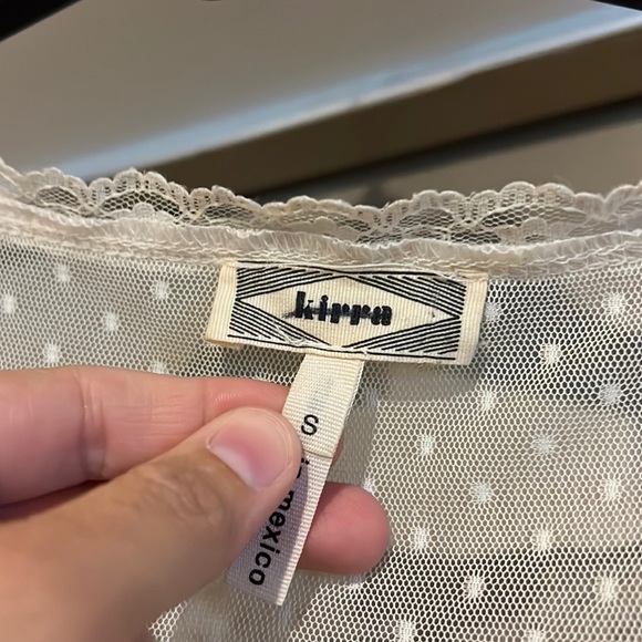 White mesh polka dot top - Picture 3 of 4